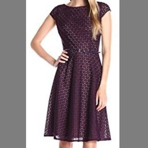 Kasper wine colored eyelet short sleeve lace dress